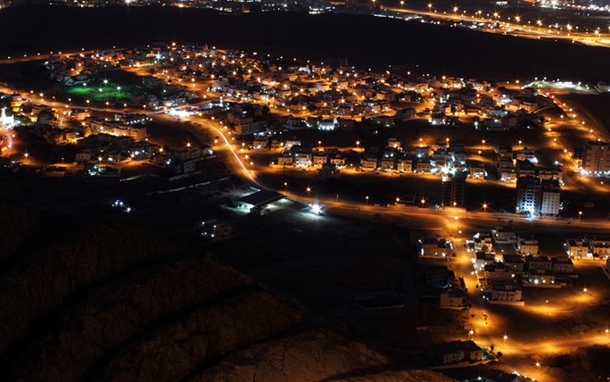 <p>The technicians of the Environment Agency, represented by the General Directorate of Environmental Affairs, conducted a study on the extent of the change in ambient air quality during the Corona pandemic, in three areas in the Governorate of Muscat, which are Al Khuwair, Al Mawalih and Al Watiyah.<br />This study comes after the directives of the Supreme Committee in charge of examining the mechanism of dealing with developments resulting from the spread of the Coronavirus (Covid 18) to adhere to home isolation to prevent the spread of the virus, as this absence affected social life and mobility, which in turn had a positive impact on the environment with the imposition of closure measures and activation Control and Control Points.<br />As the measures accompanying Corona in all countries of the world led to the restoration of the environment to its nature, according to many reports issued by various environmental institutions and organizations around the world.<br />The study conducted by the Environment Authority in the Sultanate aimed to find out the extent of the change in ambient air quality during the Corona pandemic, and to measure the extent of the impact of population activity and transportation activities on emissions of air pollutants in the Sultanate, based on the readings collected from the three stations that were placed in Al Khuwair and Al Mawaleh. The southern and national borders for several considerations, the most important of which are overpopulation, vehicle movement, and economic and commercial activities in those areas.<br />The study included evaluating data during two periods, the first before the Corona pandemic in July of 2019, and the second period during the Corona pandemic in April 2020, and a group of pollutants were monitored, which are sulfur dioxide, nitrogen dioxide, carbon monoxide, ozone and particles suspended with a diameter of 2.5 Micron and suspended particles with a diameter of 10 microns.<br />Where measurements were taken of the concentrations of gaseous emissions from monitoring stations for mobile air quality, and the results and graphs showed the significant decrease in pollutant concentrations during the Corona pandemic as a result of the costly decisions of the Supreme Committee, the most important of which is the closure of Muscat Governorate and the closure of schools and commercial activities.<br />This, in turn, was reflected in a broad decline in traffic and various population activities in the governorate, where transportation alone contributes to up to 23% of global carbon emissions, motor driving constitutes 72% and air transport 11% of the total global emissions of greenhouse gases from the sector. Transport, knowing that the environmental recovery does not include the pollutants mentioned in this study only, but there are other aspects such as carbon emissions and greenhouse gases, which according to international reports have decreased significantly as a result of the Corona pandemic.<br />The study found that, in general, many hopes cannot be placed on these declines, as they are not permanent. Rather, efforts must be intensified on programs and projects that work to reduce pollution rates of all kinds and preserve the Sultanate’s natural resources.</p>